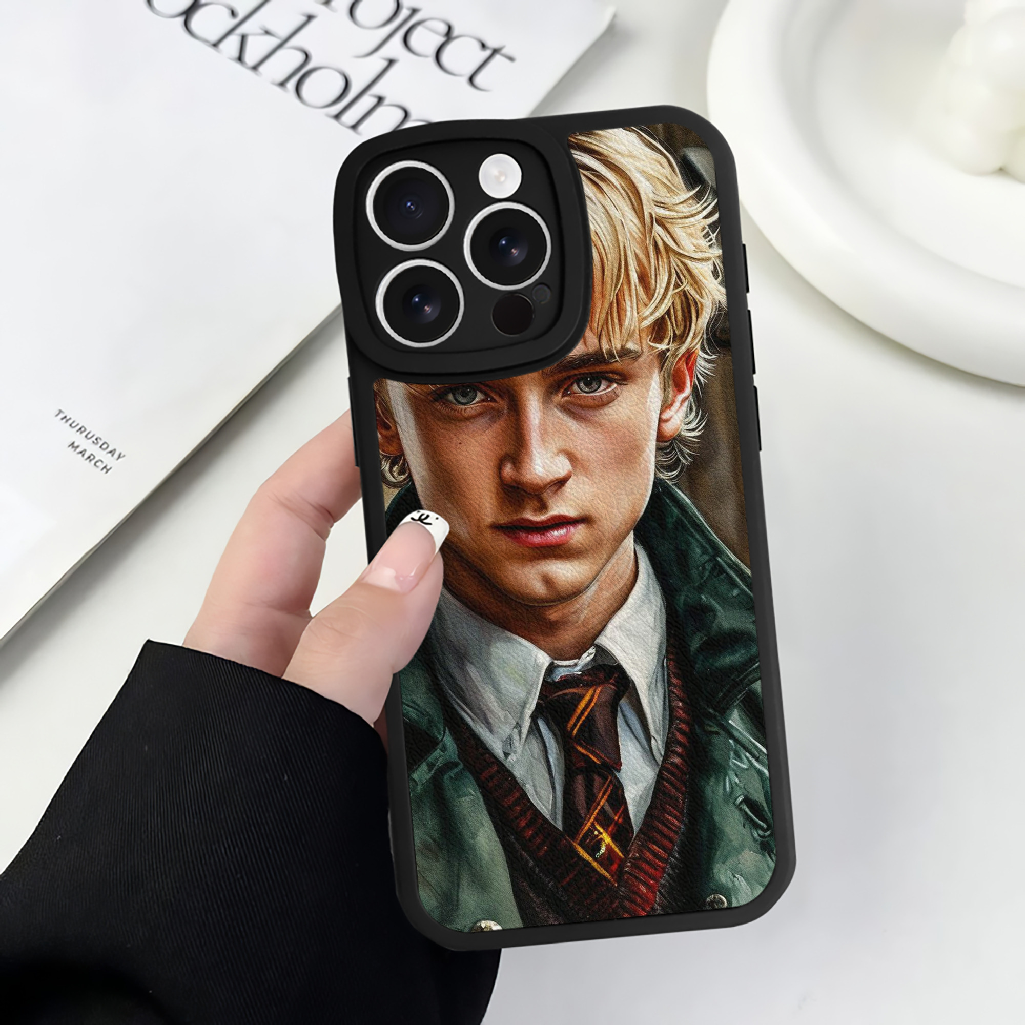 （画像用） Harry Potter ハリー・ポッターシリーズ 【iPhone 16シリーズ対応】シリコンスマホケース（レザー調） 材質：シリコン